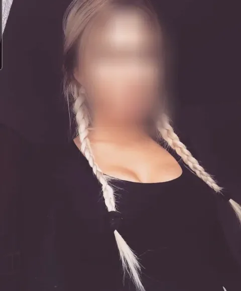 Aleksandra, 26