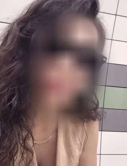 Anne, 36