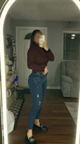 Fatima, 29