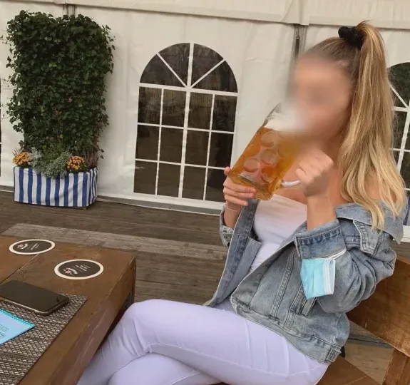 Helena, 26