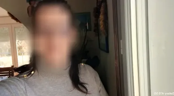 Helena, 33