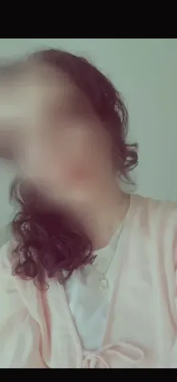 Isabella, 27