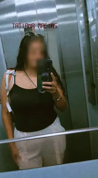 Jasmin, 30