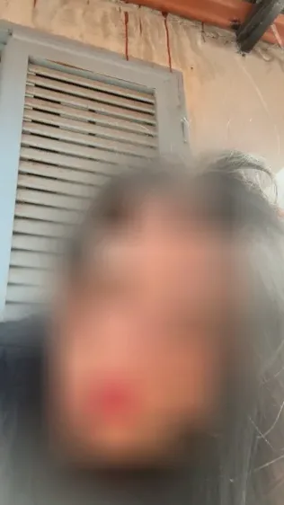 Maria, 37