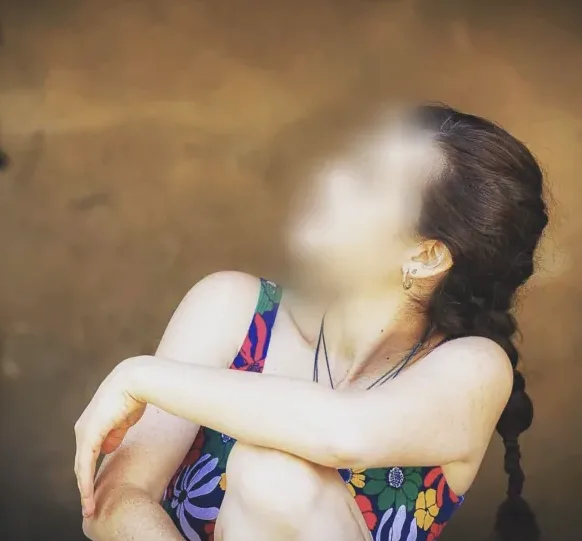 Marie, 19