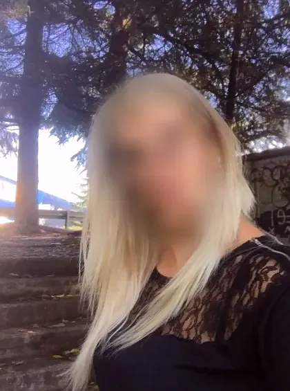 Mette, 32