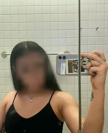 Sofia, 26