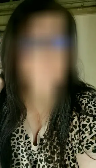 Sofia, 33