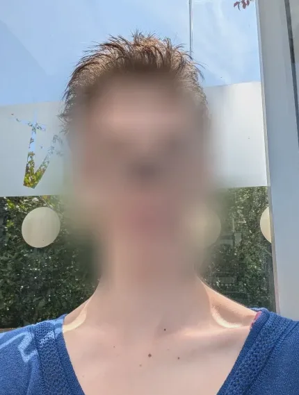 Sofie, 22