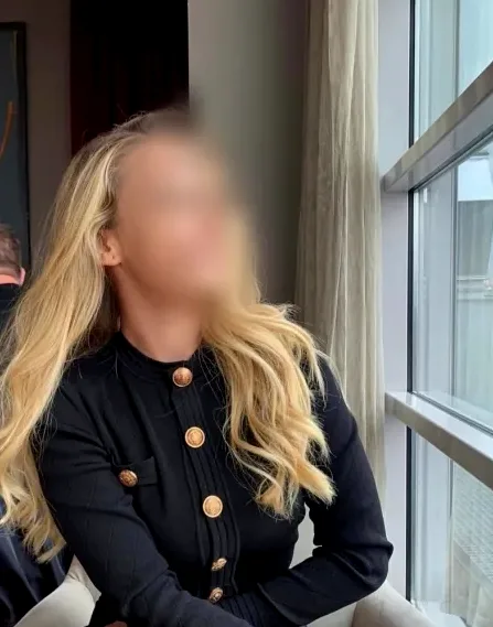Winnie, 34